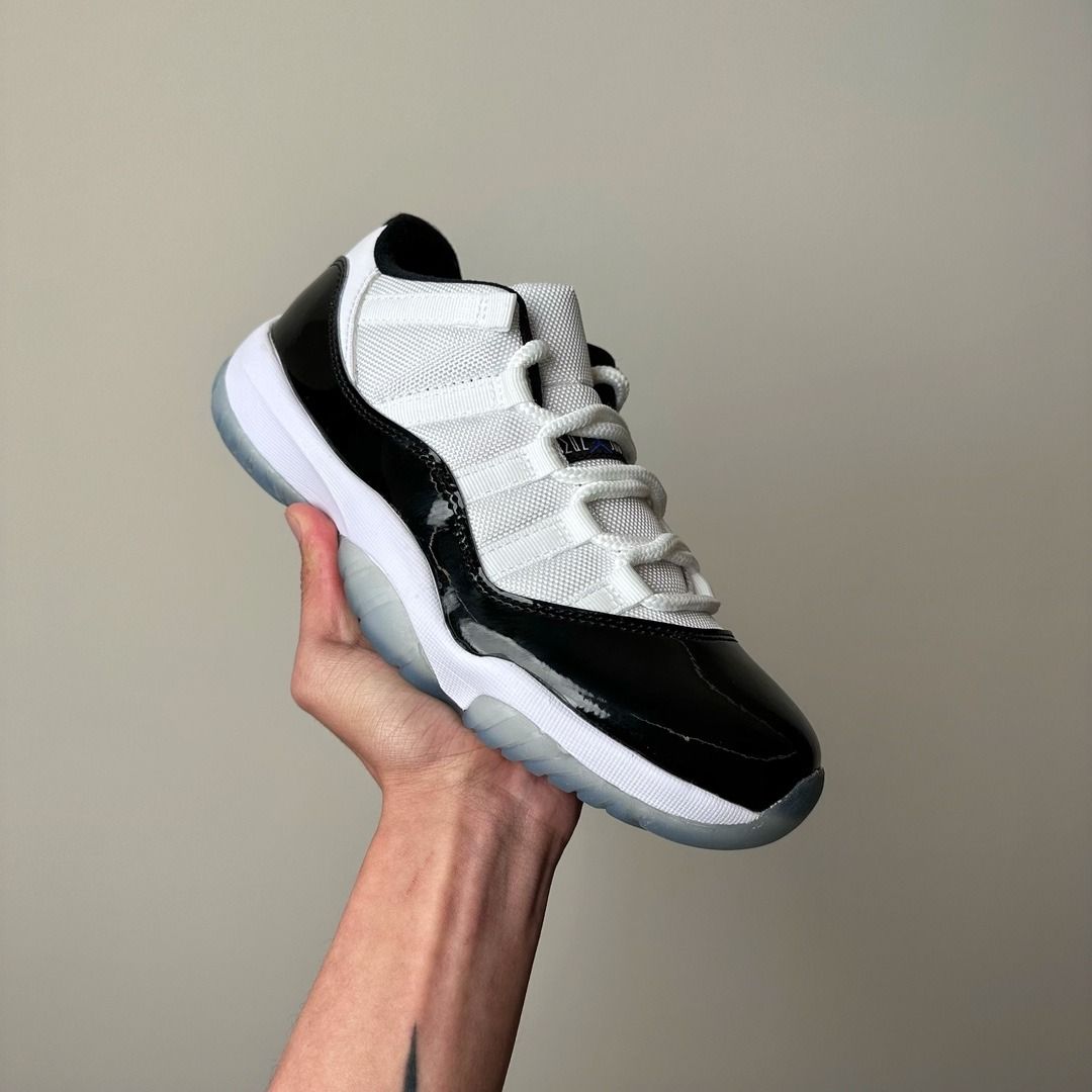 Jordan aj11 top