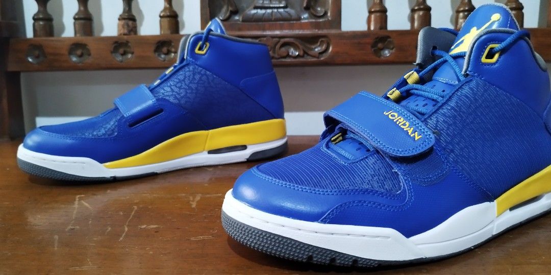 Air jordan Flight club 90's LANEY_Size 9us mens, Men's Fashion, Footwear,  Sneakers on Carousell