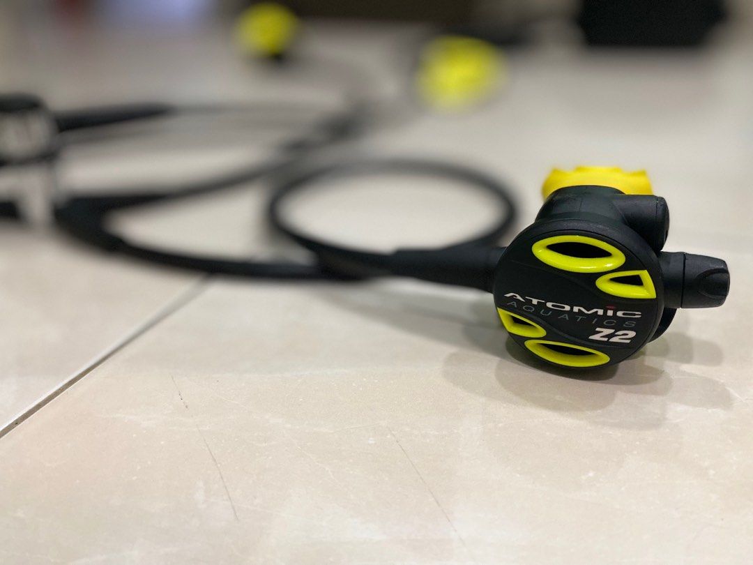 atomic-z2-octopus-regulator-sports-equipment-sports-games-water