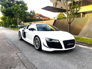 Audi R8 5.2 FSI Quattro R-tronic Auto