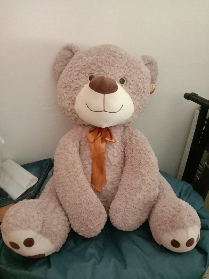 Big plush bear, Hobbies & Toys, Toys & Games on Carousell