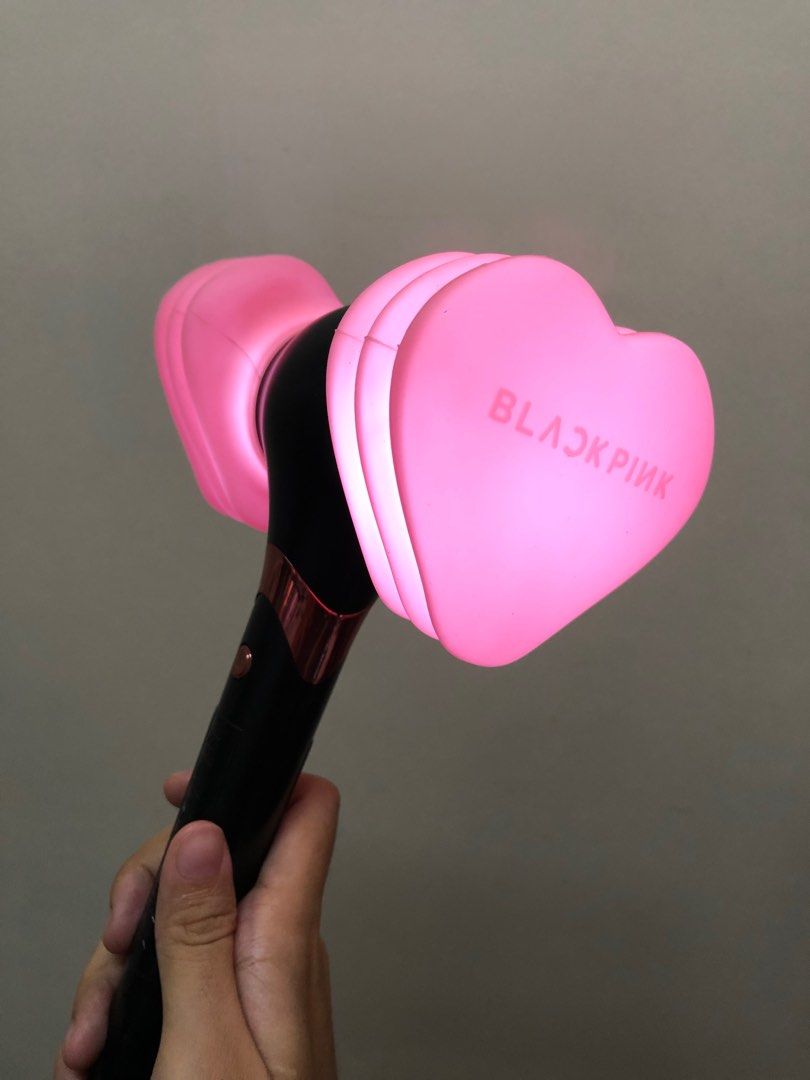 WTS Official Blackpink lightstick v1 1st gen Sell/Rent, Hobbies & Toys ...