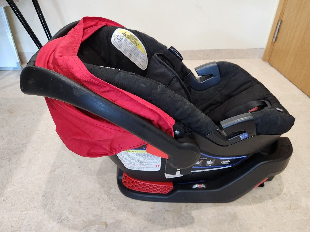 Britax B Safe 35 Car Seat and Base Babies Kids Going Out Car