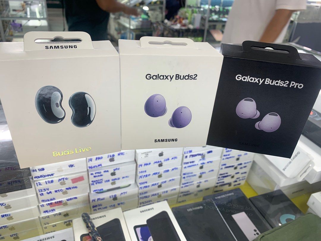 Buds 2 and buds 2pro buds live (Category: Earphones) located in San Juan City. Submitted by ABTGadgets (Listing ID 1234252343, Image 2). Description: Bnew sealed Buds 2 Buds 2pro Buds live Pm na sa price Salamat ❤️.