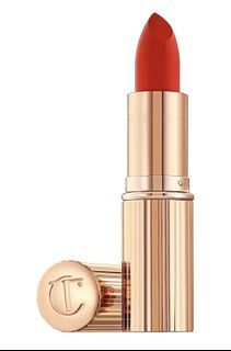 Charlotte Tilbury LOVE BITE lipstick