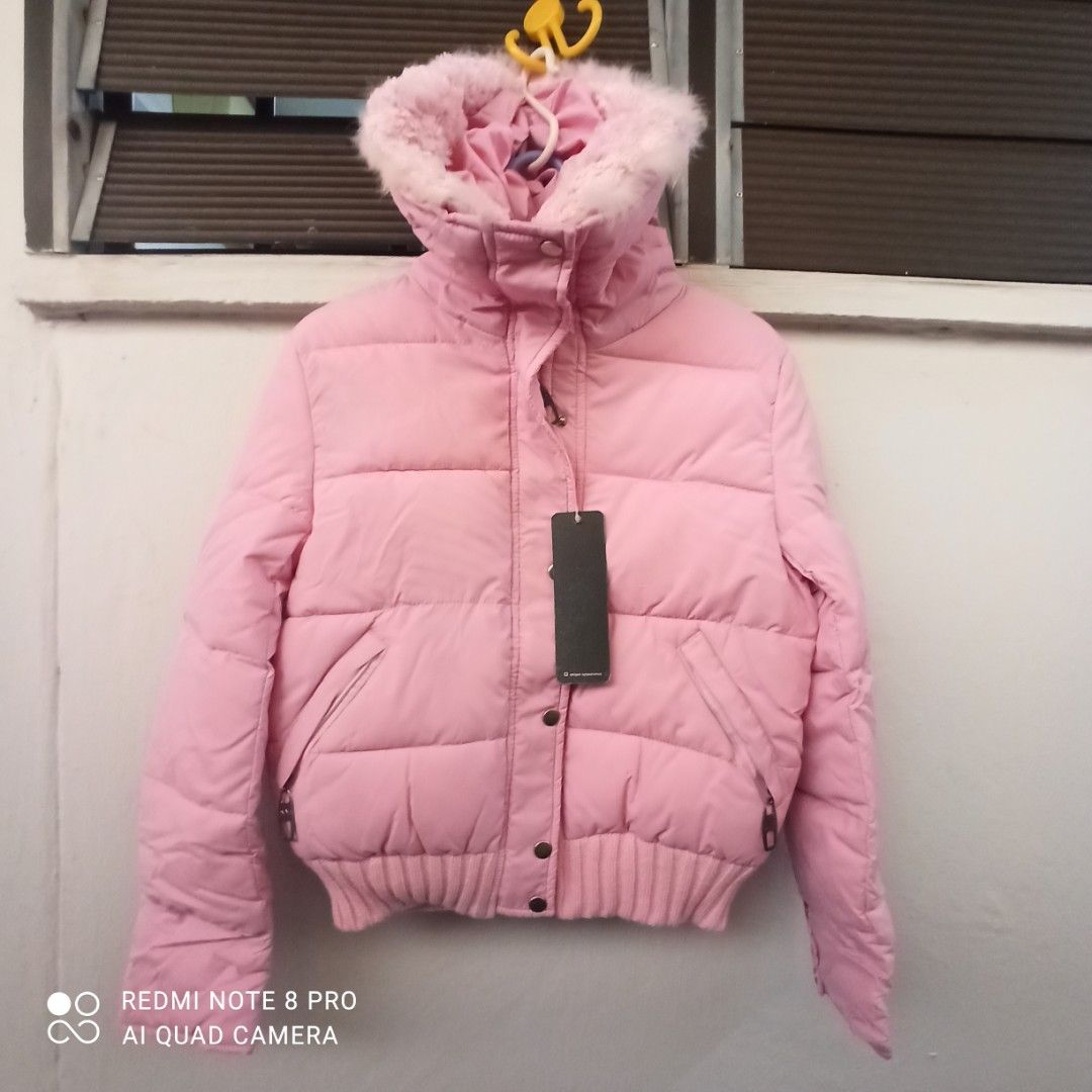 Clearance sales,few hundreds of ladies clothing (Winter coats, jackets,top,  jeans,casual wear)100+ of ladies bags need to be clear., Women's Fashion,  Coats, Jackets and Outerwear on Carousell