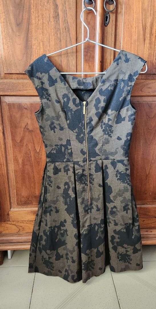 green emerald velvet dress CLOSET LONDON MINT GREEN FULL SKIRT MIDI DRESS main image 1