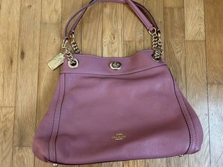 COACH TURNLOCK CARRYALL 29 IN CROSSGRAIN LEATHER Dustry Rose Pink