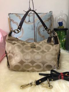 (Category: ) located in . Submitted by royalcastleshops (Listing ID 1234266817, Image 1). Description: .