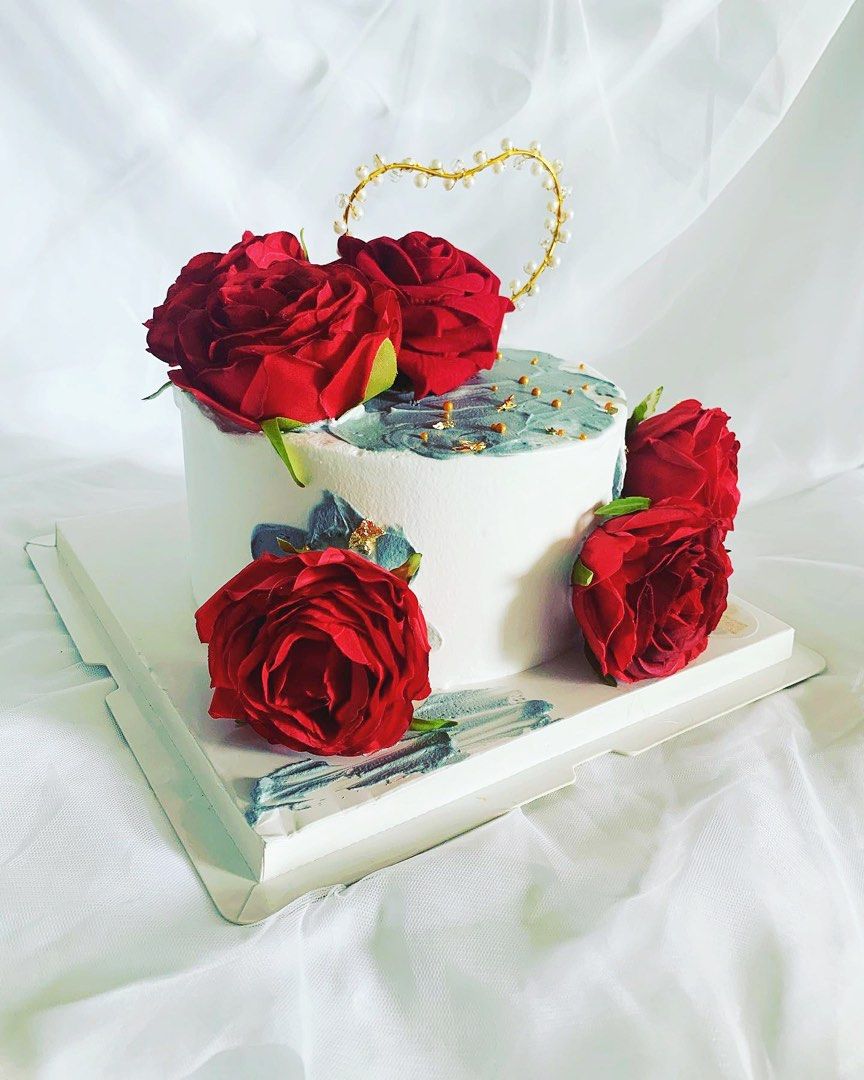 Customize Fresh Cream Birthday Cake, Food & Drinks, Homemade Bakes on ...