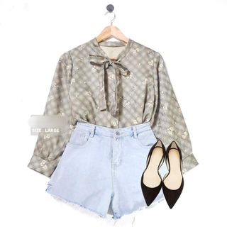 (Category: ) located in . Submitted by gurl_stuff (Listing ID 1234387551, Image 1). Description: .