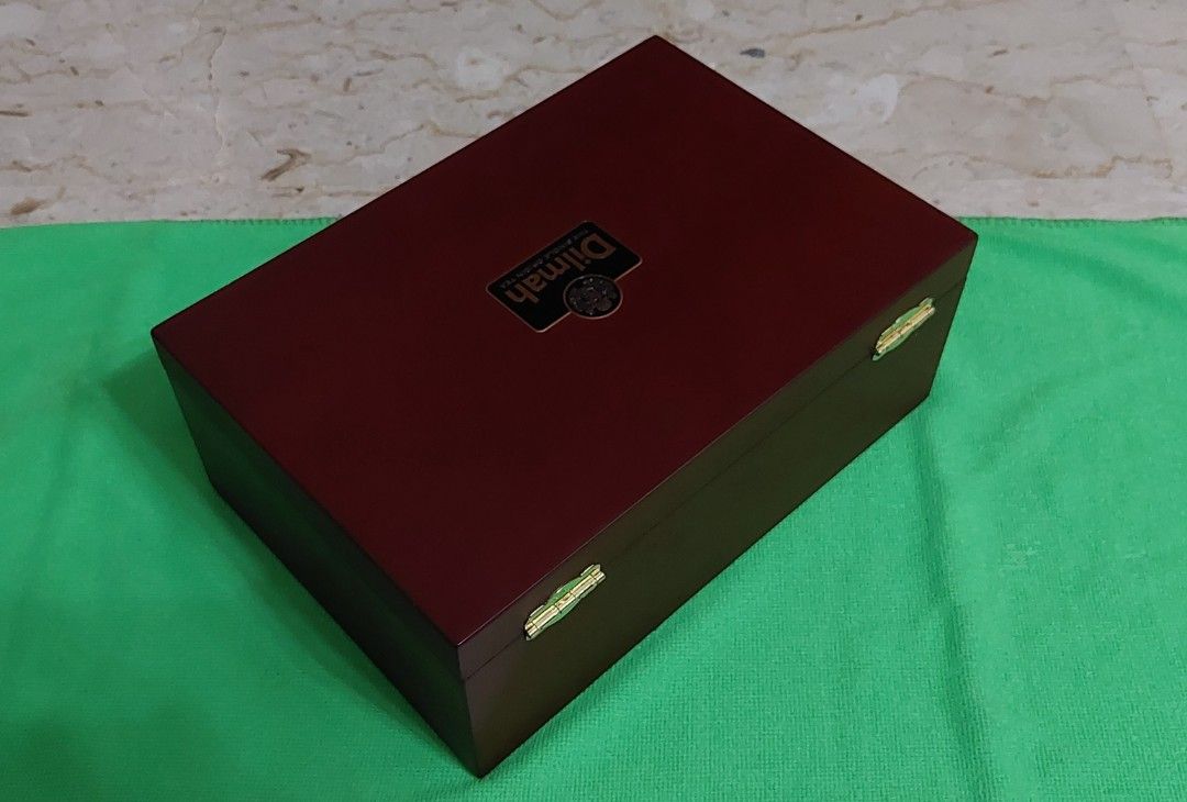 Dilmah Wooden Tea Presenter /Tea Display Chest, Furniture & Home Living