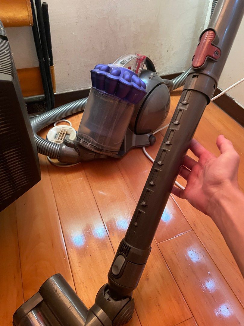 Dyson DC48, 電視及其他電器, 吸塵機及家居清潔用品在旋轉拍賣