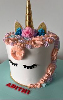 Eggless customised cakes