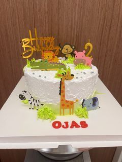 Eggless customised cakes