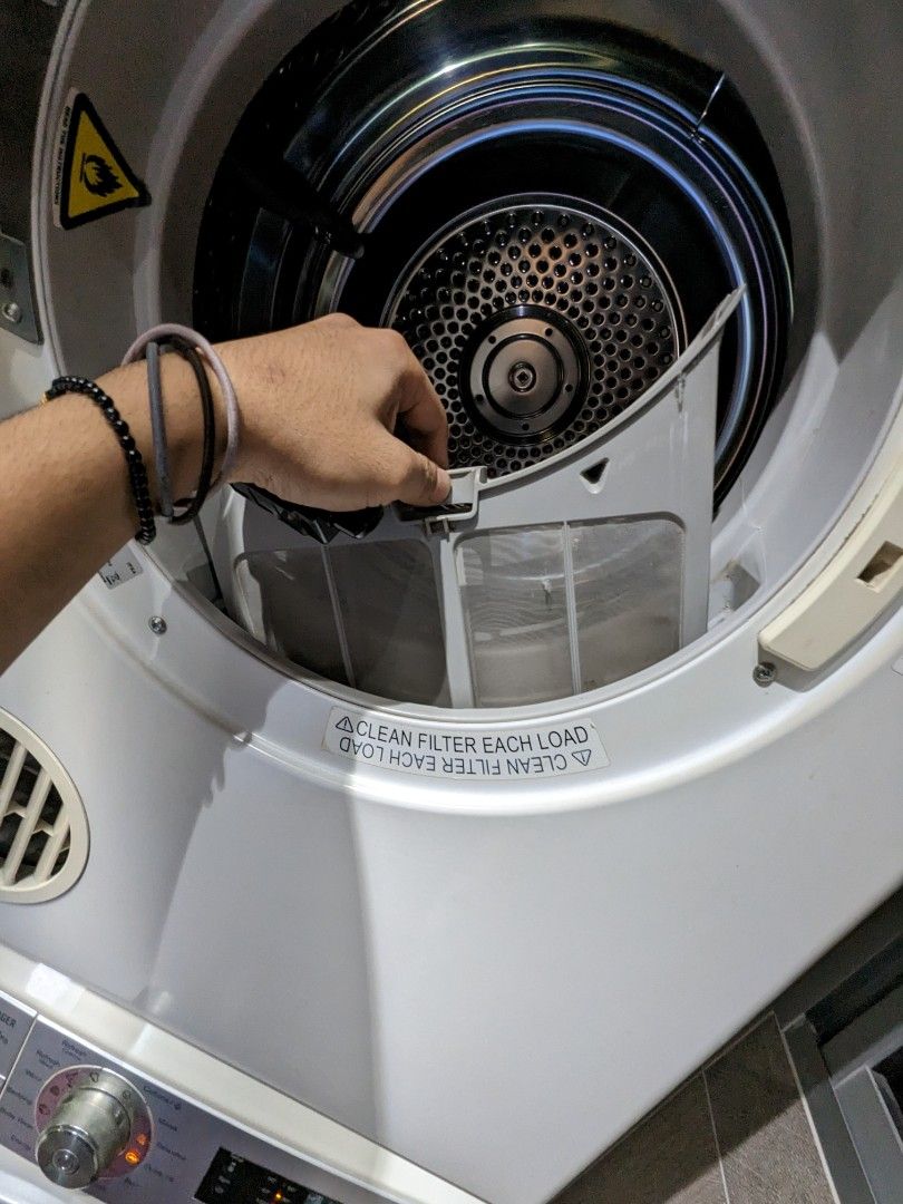 Electrolux 7KG dryer in good condition, TV & Home Appliances, Washing