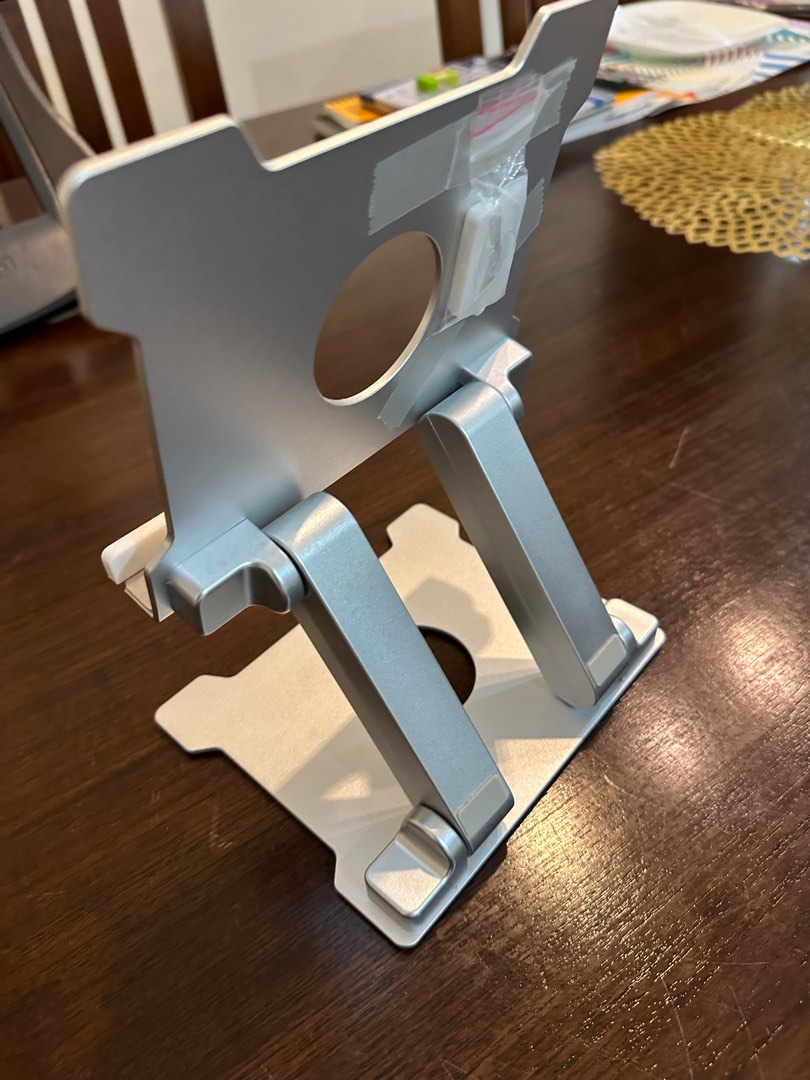 Ergonomic iPad stand less neck pain, Computers & Tech, Parts & Accessories, Other Accessories