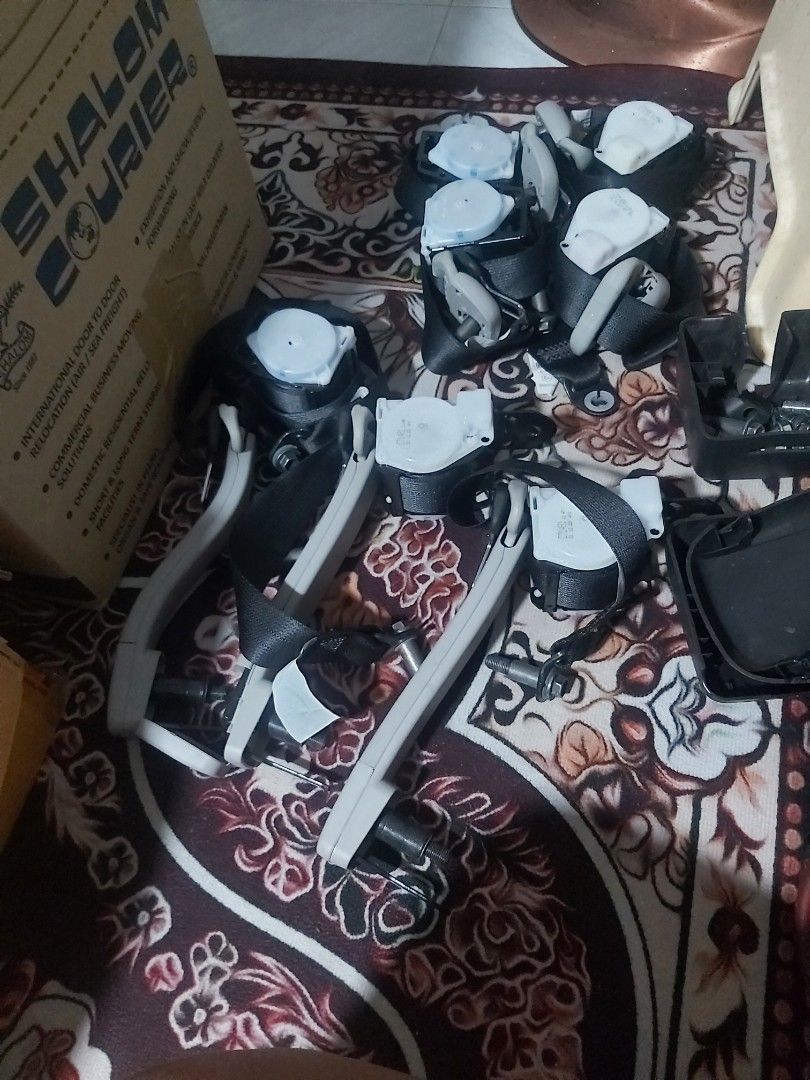 Euro 6 Seatbelt Parts, Car Accessories, Accessories on Carousell