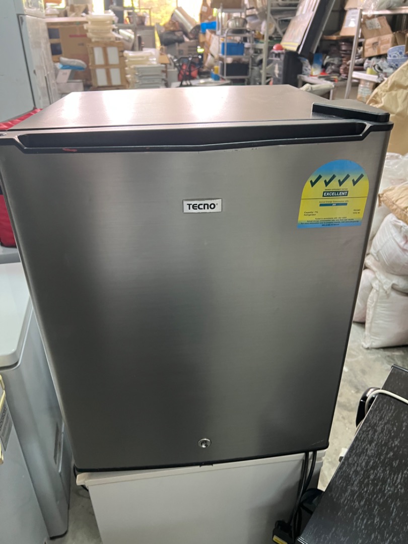 ★free deliver★home use mini bar Fridge refrigerator with freezer part