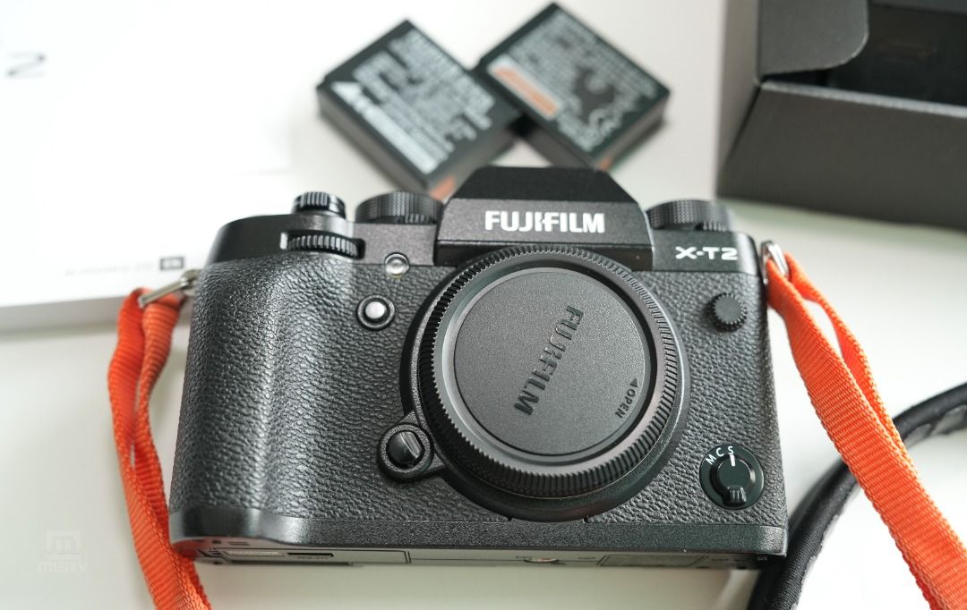 Fujifilm XT2 XT2 MIrrorless 4K Camera 3300 estimated shutter count