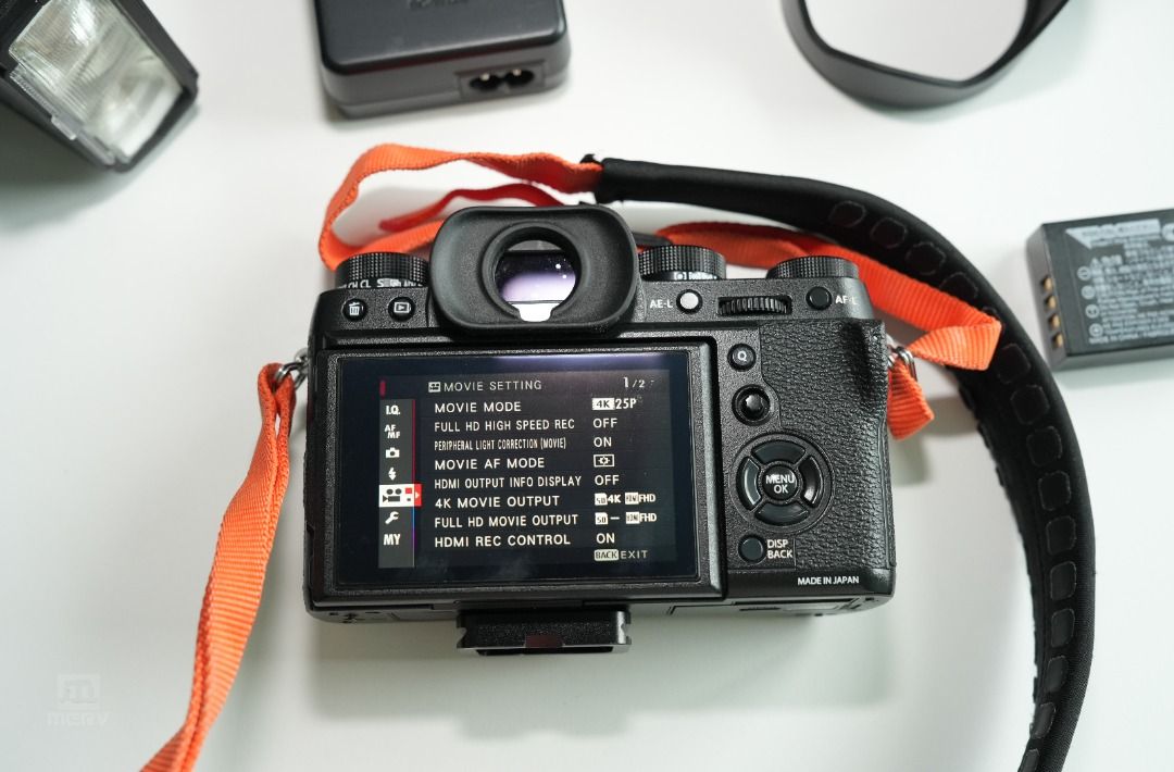 Fujifilm XT2 XT2 MIrrorless 4K Camera 3300 estimated shutter count