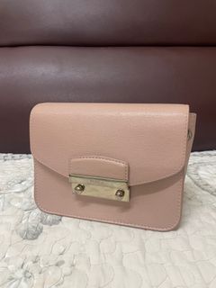 （分類：）位於 。 由 kawingwing 提交（商品編號 1234257233，圖片 1）。簡介： 。