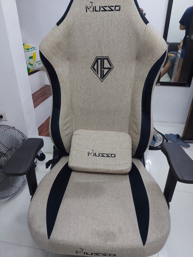 Russo 2025 gaming chair