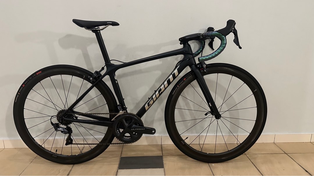 GIANT TCR, Sports Equipment, Bicycles & Parts, Bicycles on Carousell