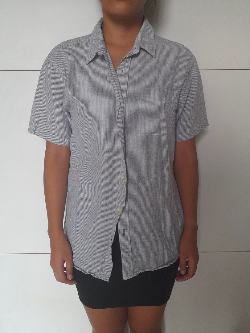 giordano linen button up blouse shirt (Category: Blouses) located in Pasig City. Submitted by a9erz__ (Listing ID 1234394050, Image 2). Description: .