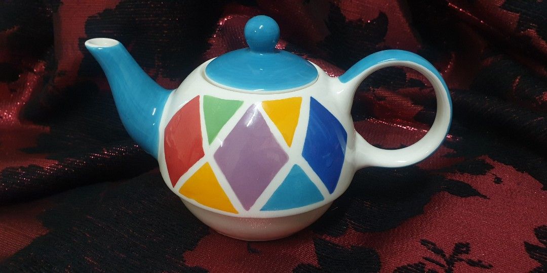 Handpainted Teapot Whittard of Chelsea, Hobbies & Toys, Collectibles