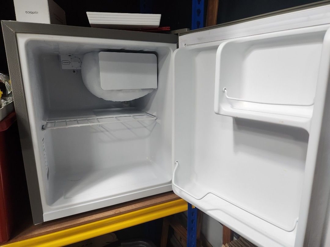 Hisense Mini Fridge, TV & Home Appliances, Kitchen Appliances