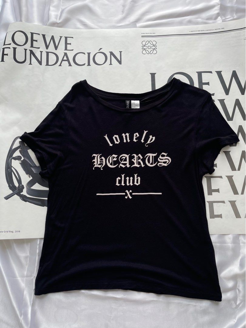 H&M Divided T-shirt, Women's Fashion, Tops, Shirts on Carousell