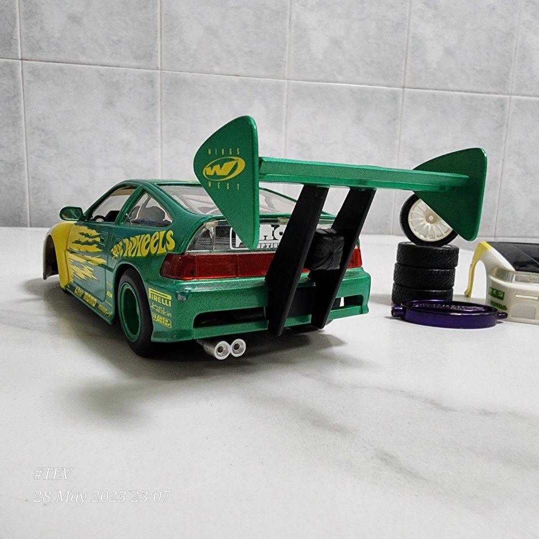 Honda Civic CRX 1:18 Tunerz, Hobbies & Toys, Toys & Games on