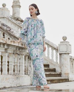 Innai Red Teratai in Purple/Sage
