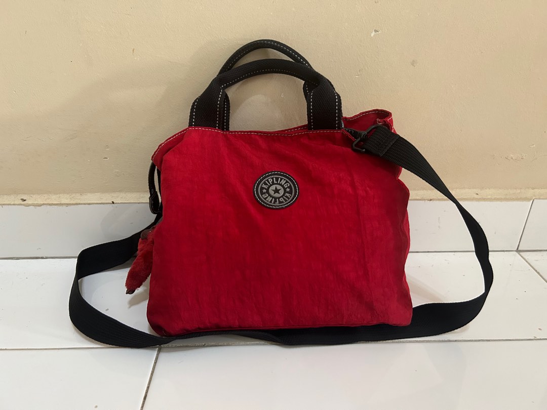 Kipling Sling Bag Ada Monyet (Free Sling Bucket), Men's Fashion, Bags