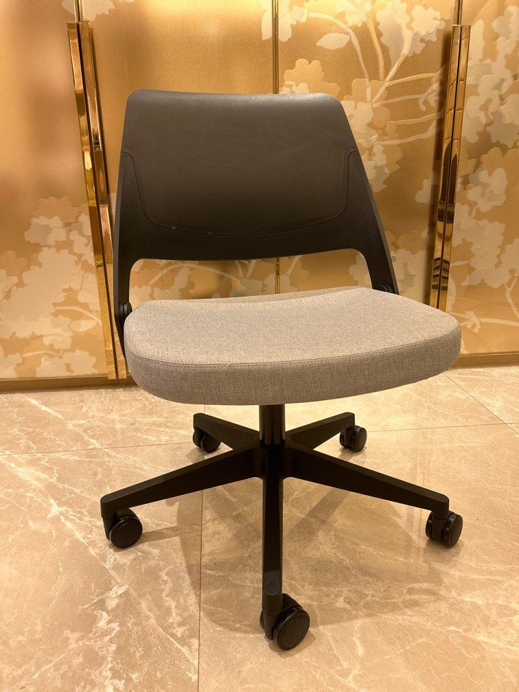 Knoll ollo chair top