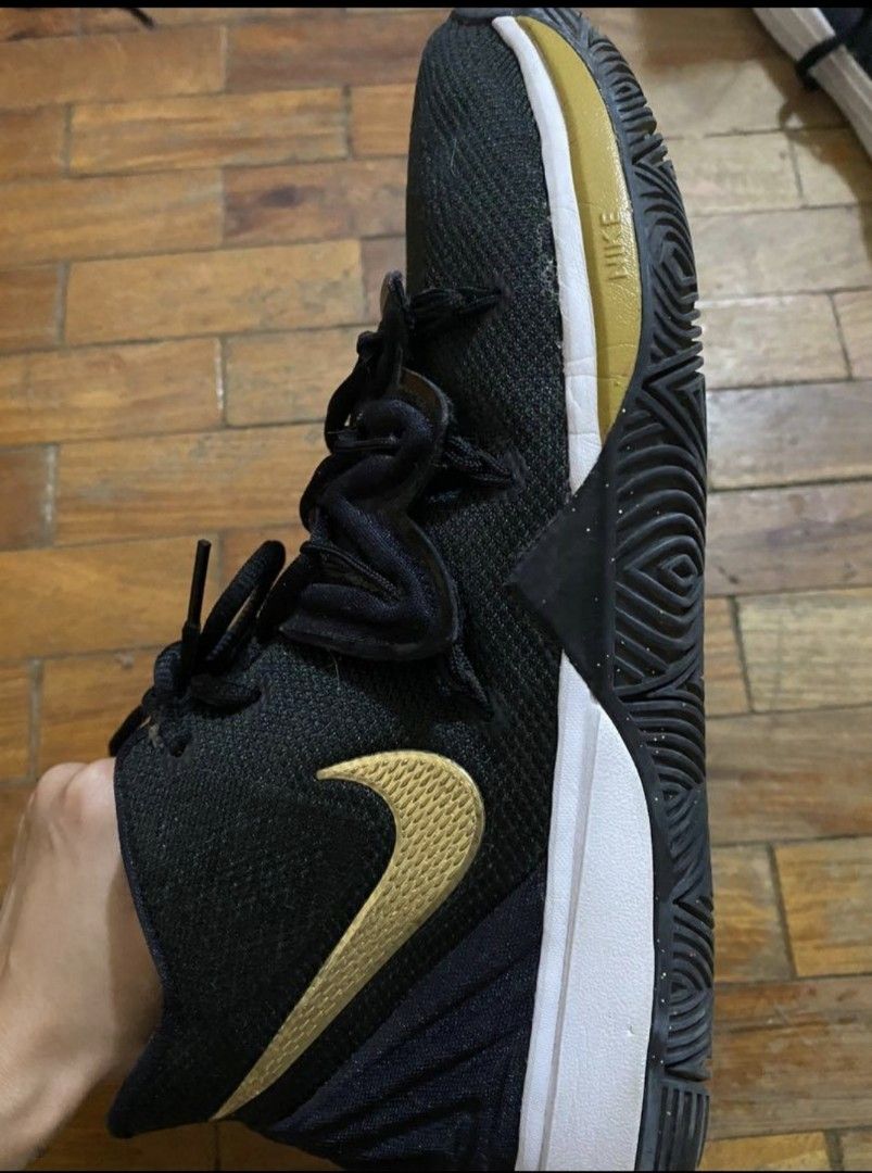Kyrie 1 black best sale and gold