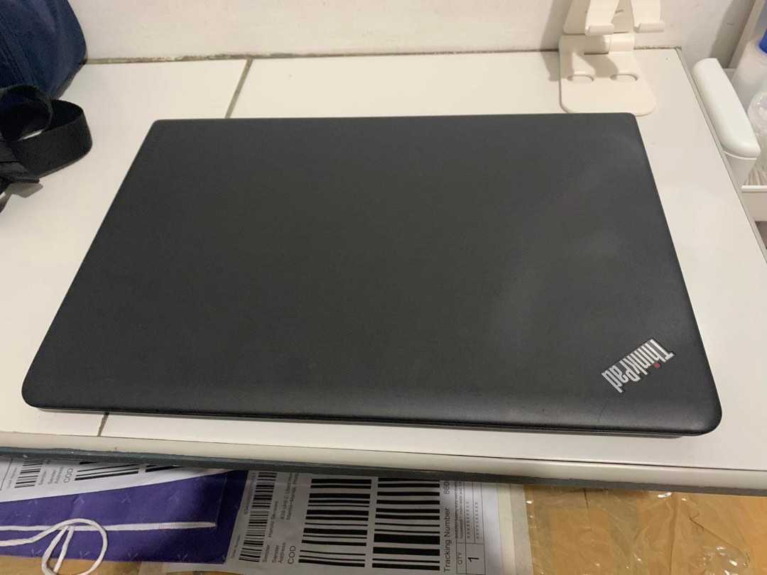 Lenovo Thinkpad E560 i7 6th Gen 16GB RAM 256GB SSD AMD R7 2G