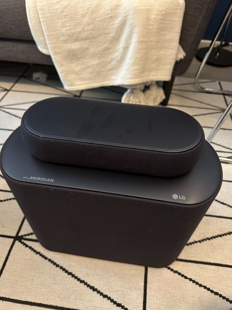 LG Eclair QP5 Sound Bar 3.1.2ch, 320W Power, Dolby Atmos & DTSX with