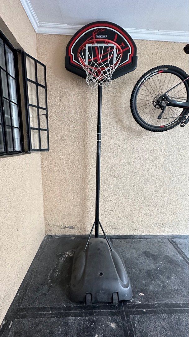 Lifetime Basketball Hoop, Hobbies & Toys, Toys & Games on Carousell
