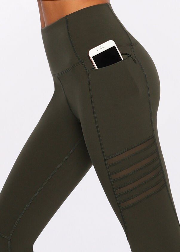 Lorna jane active wear leggings nude color small to med, Men's Fashion,  Activewear on Carousell