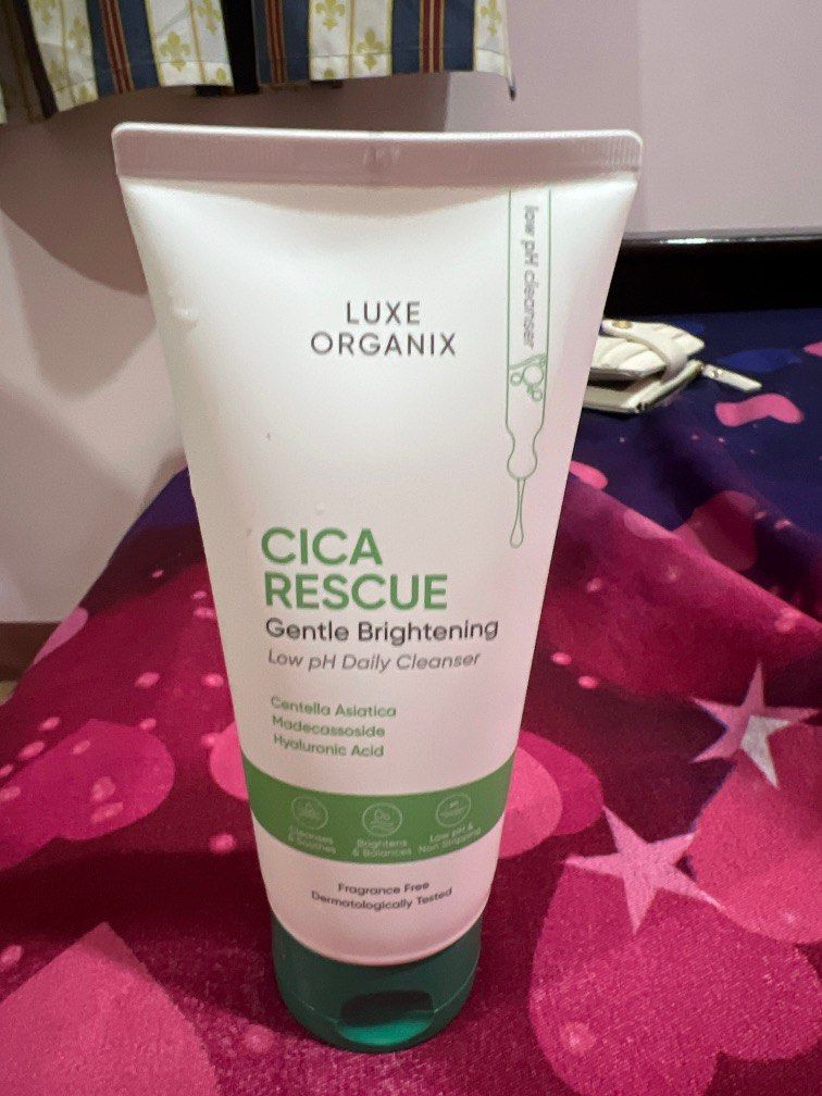 Luxe Organix Cica Rescue Cleanser on Carousell