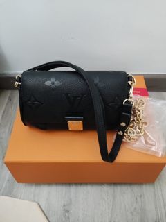 15922 - P2,800 Louis Vuitton Monogram Favorite 25cm Sling Bag, Women's  Fashion, Bags & Wallets, Purses & Pouches on Carousell