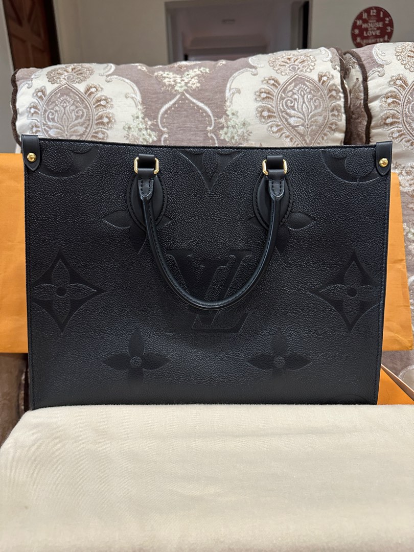 Louis Vuitton OnTheGo Otg Mini tote handcarry, Luxury, Bags & Wallets on  Carousell