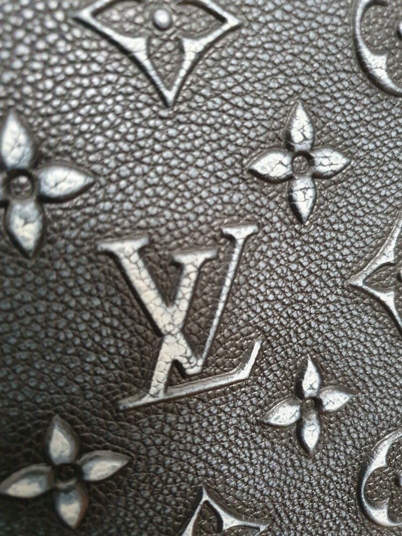 Louis Vuitton ARCHY MESSENGER MM – NYSummerShop