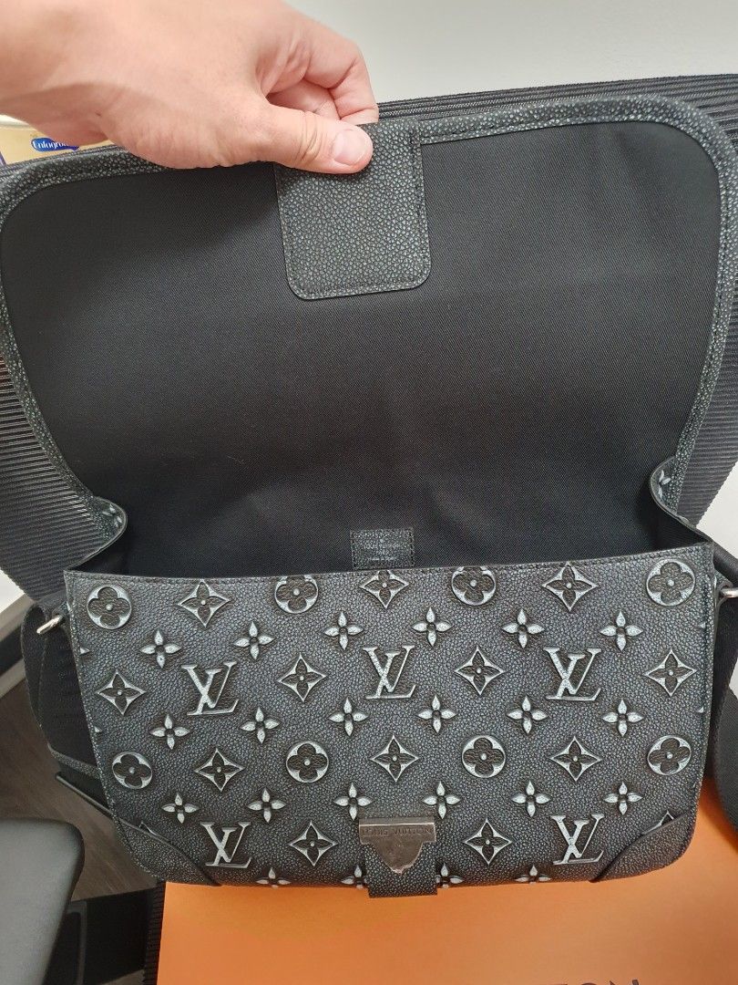 KISSBAG】2023 Try On / LV small archy messenger bag REVIEW