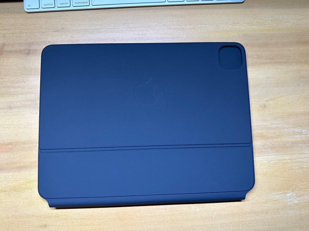 Magic Keyboard for iPad Pro 11inch (4th generation) and iPad Air (5th