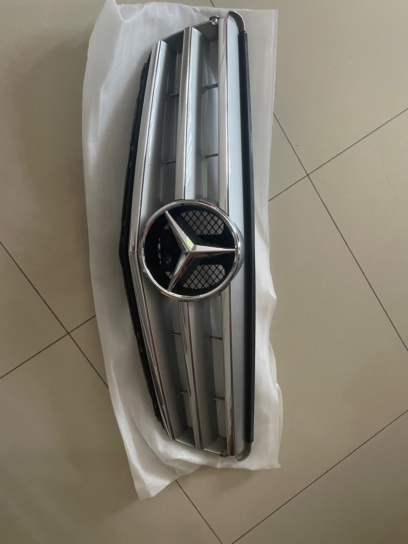 Mercedes original front grill, Car Accessories, Accessories on Carousell