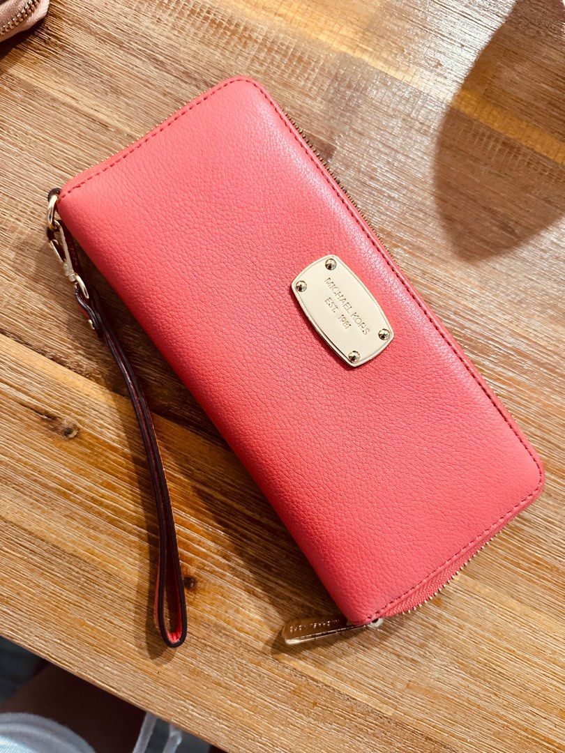 Michael kors wallet coral store