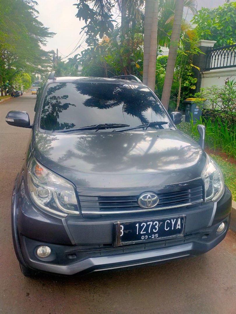 Menggali Nasionalisme Lewat Aksesoris Sarung Mobil Rush 2016 Motif TNI: Sebuah Ekspresi Cinta Tanah Air